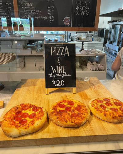 homemade pizzas at The Farmstand Roseburg